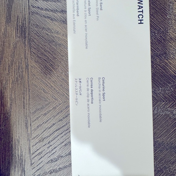 NEW Genuine Apple Iwatch band. Sport band. Starlight. 45. mm size M/L - Picture 3 of 3